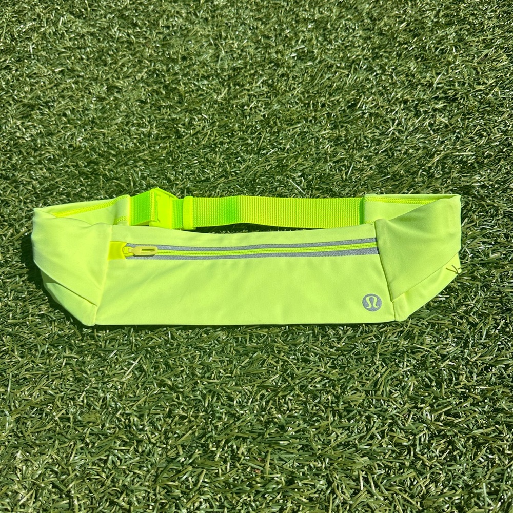 Lululemon Fast and Free Running Belt